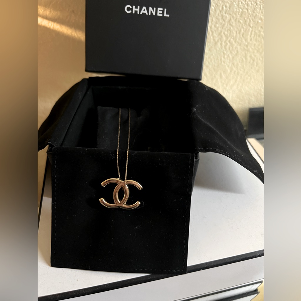 Chanel Pendant Necklace495